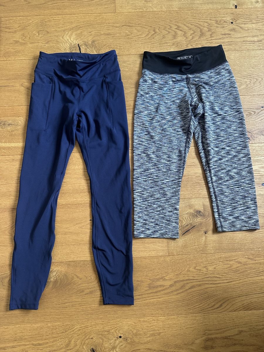 Lots de vêtements: Sport-/Wanderkleider – D'occasion à Brütten par Estuenggi 1