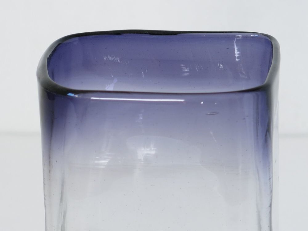 Vasi & Recipienti: Vase vintage en verre violet 70's – Usato da Neuchâtel venduto da heloisa 4