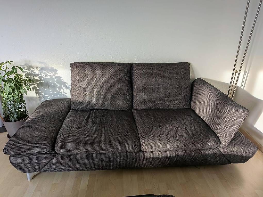 Sofas: Willi Schillig Sofa mit Hocker  Design-Couch in Anthrazit – D'occasion à Wallisellen par han_2byy