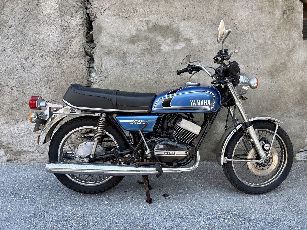 Yamaha Strasse: Yamaha 522 RD 250 – Defekt aus Baltschieder von Wengi 1