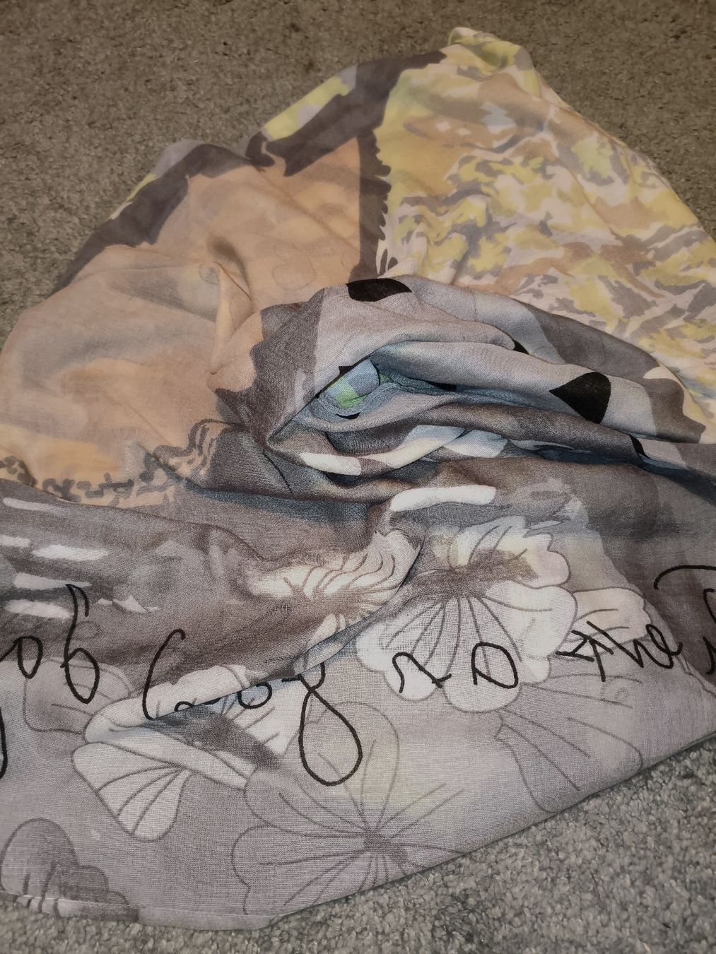Foulard & Sciarpe: Foulard – Usato da Eschikofen venduto da anj_98vh 1