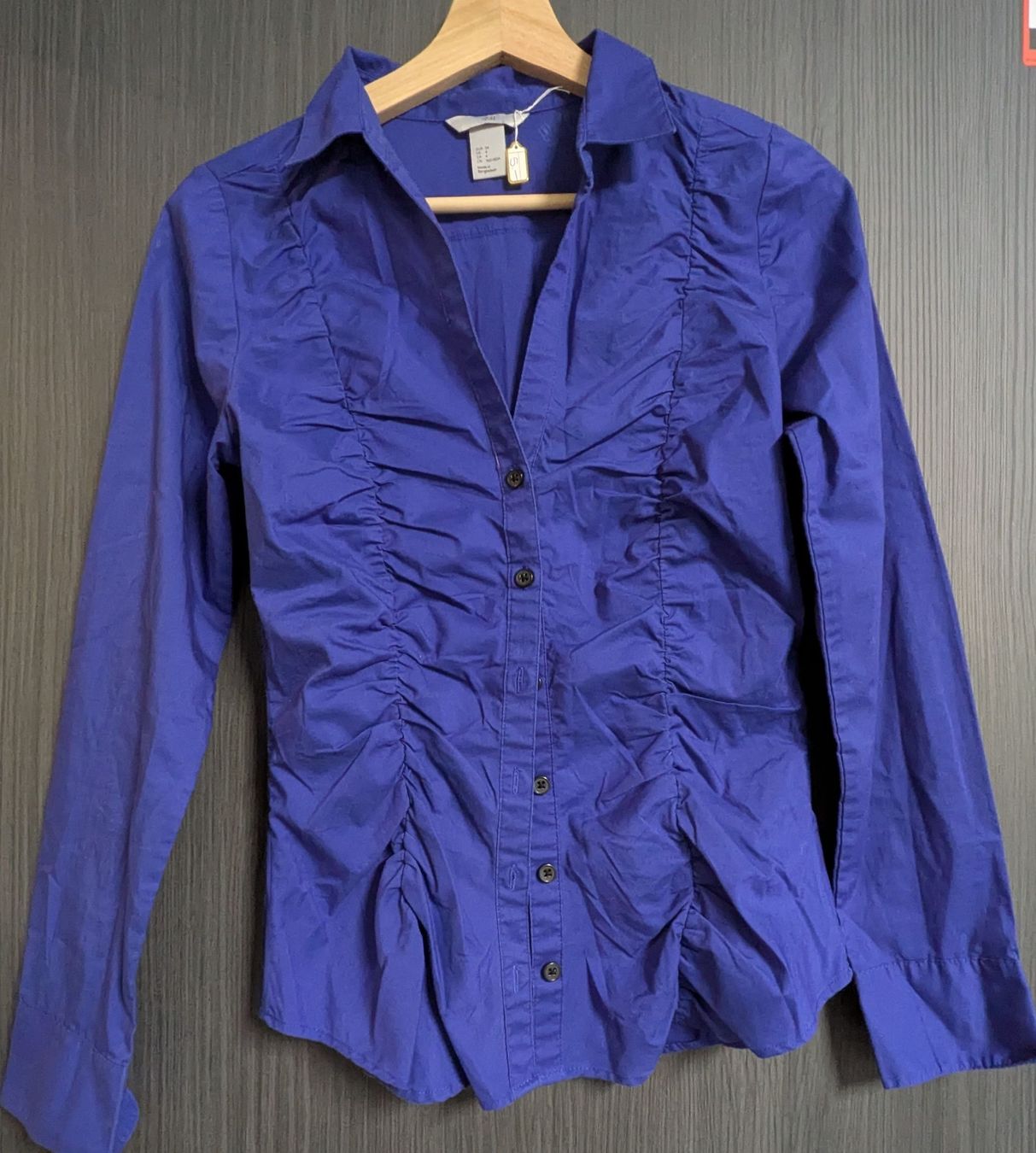H&M Camicette: Chemise bleue H&M taille 34 froncée – Usato da Morens FR venduto da Lolita1802