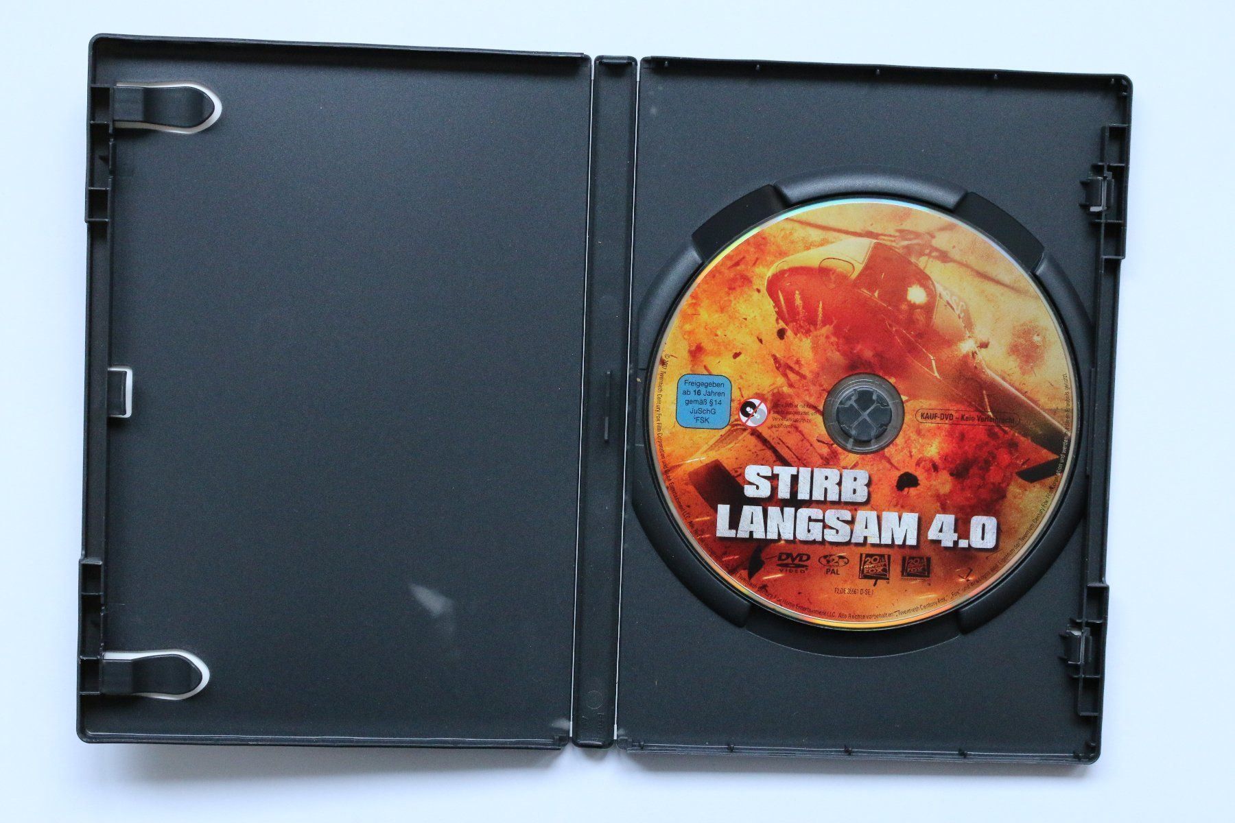Tutti i DVDs: Stirb langsam 4.0 - DVD mit Bruce Willis – Usato da Zürich venduto da bentalent711 2