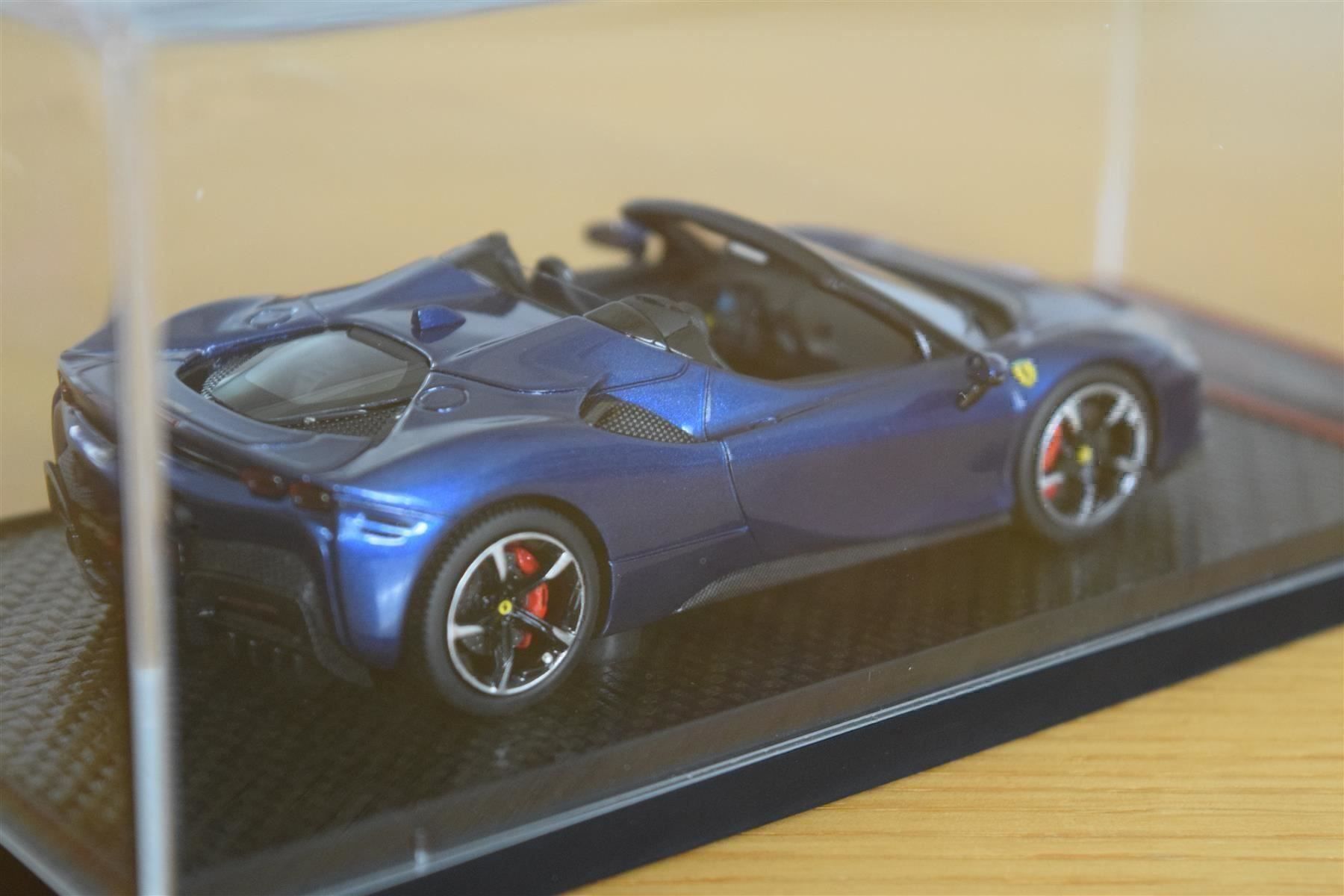 Modellini d'auto: 1/43 Ferrari SF90 Spider in blau – Nuovo e nell'imballaggio originale da Stein AR venduto da Krabbe2 2