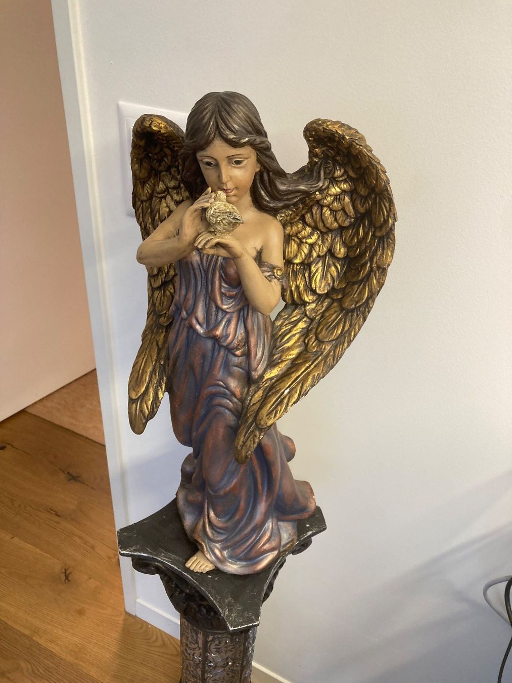 Statuette: Grosse Engelsfigur mit Taube - dekorative Statue ! – Usato da Gams venduto da birgitLeo 2