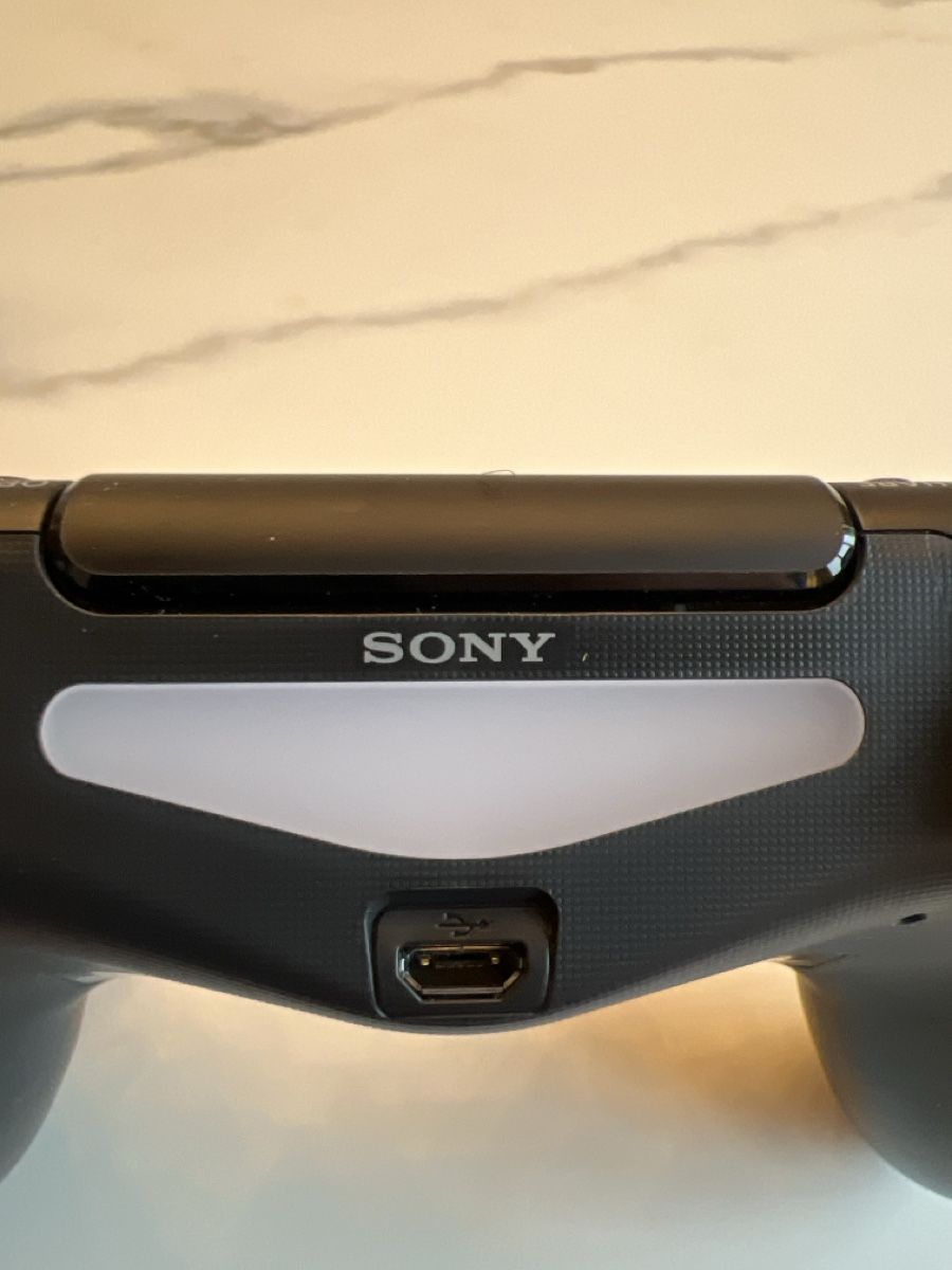 Sony Controller: Original Sony PlayStation 4 Dualshock Controller Schwarz! – Usato da Wollerau venduto da Plakatfreund 3