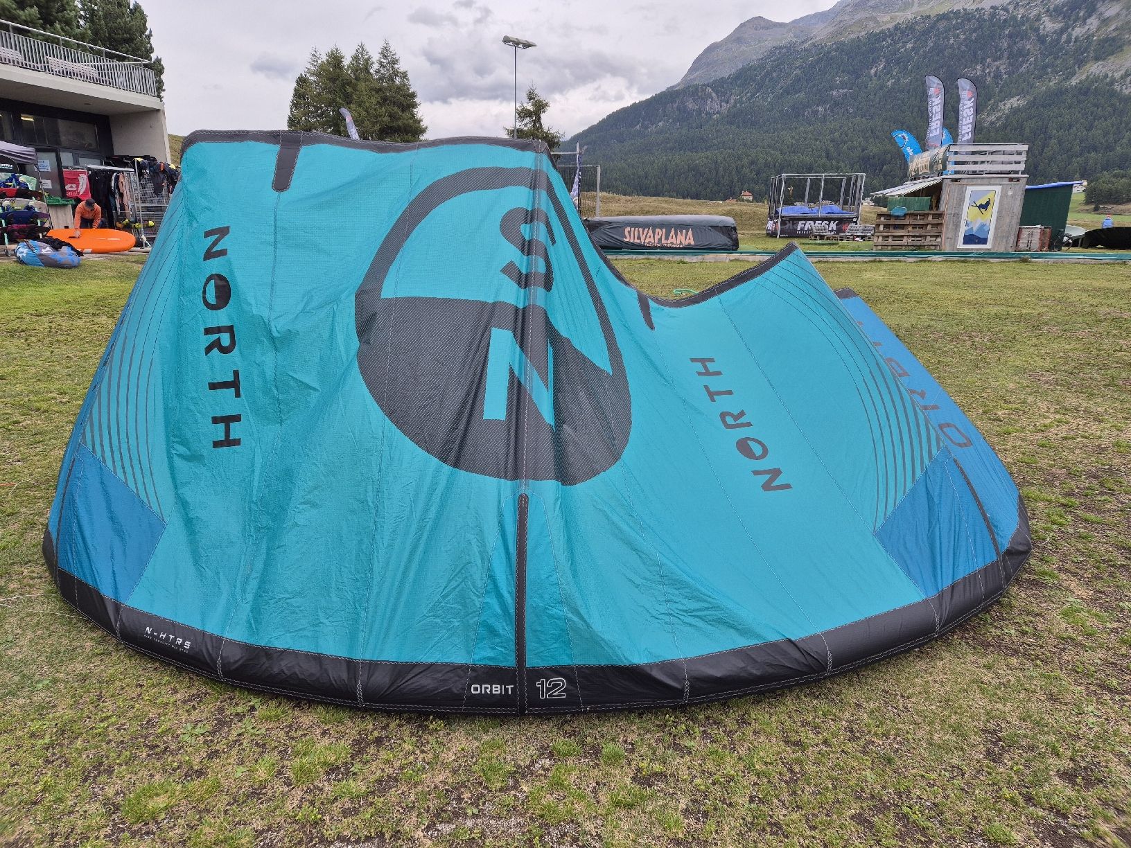 Kite: North Orbit 12m² 2024 – Gebraucht aus Silvaplana von Nelomex