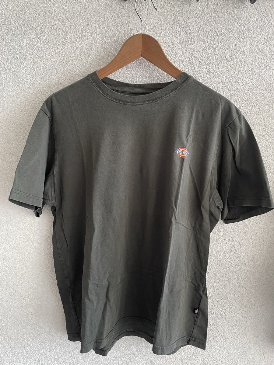 Dickies T-shirts: T-shirt Dickies L – D'occasion à Pontenet par ger_hn8d