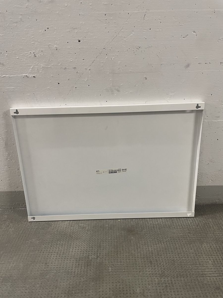 Calamite: IKEA Magnetwand – Usato da Basel venduto da celinefille 1