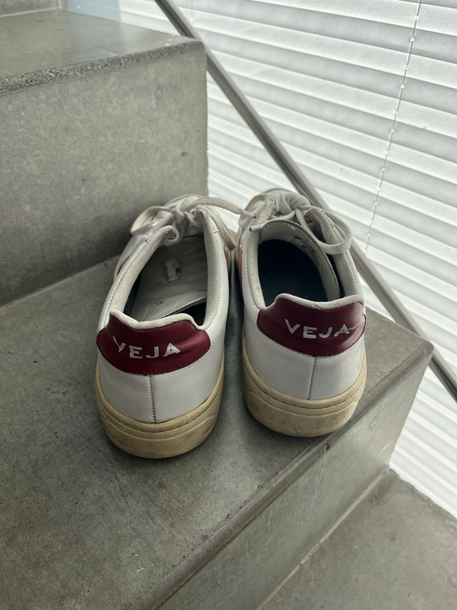 Veja Scarpe da uomo: Veja Sneaker in Rot/Rosa – Usato da Kilchberg ZH venduto da sop_5xjv 1