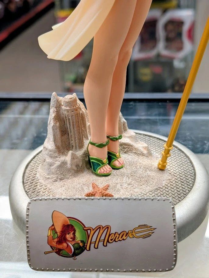 Statuette: DC Collectibles DC Comics Bombshells Mera Statue – Usato da Oberentfelden venduto da FiguresAndGamesPlace 6