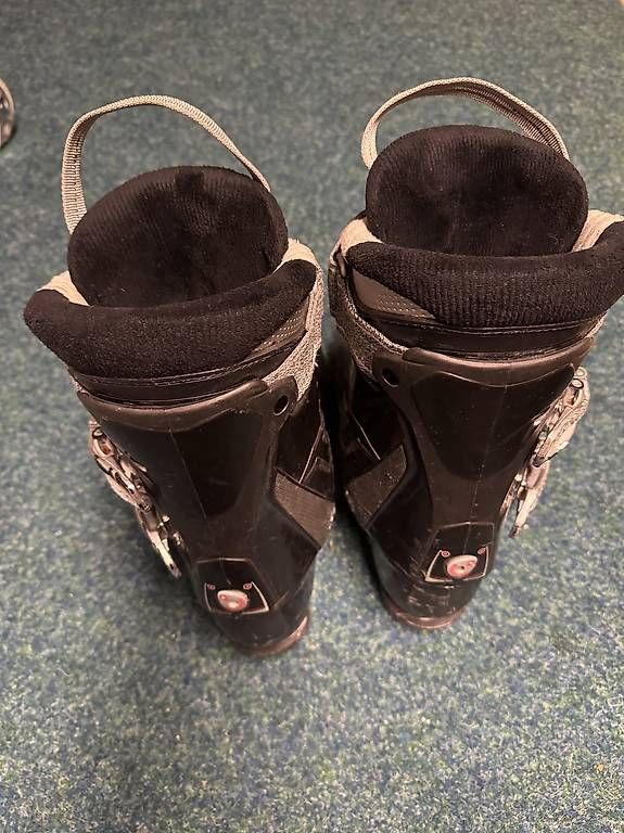 Nordica Scarpe da donna: Skischuh – Usato da Züberwangen venduto da Jasfra01 2