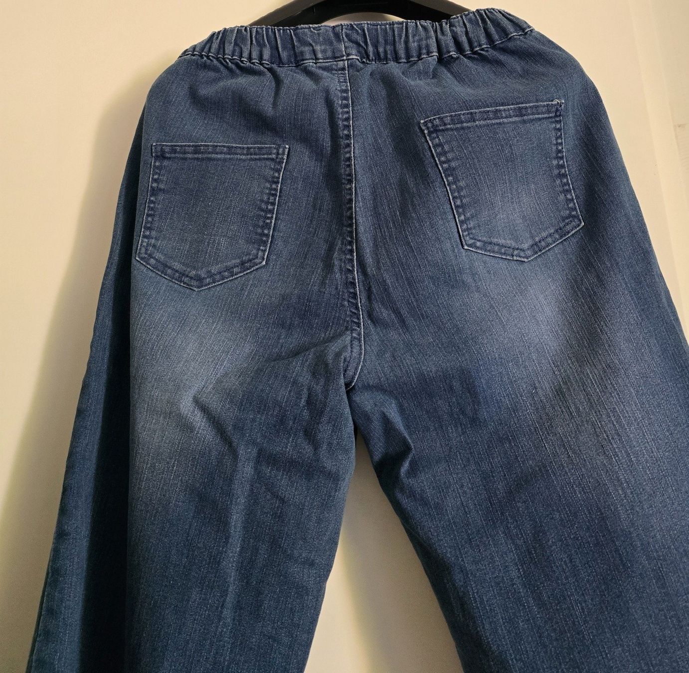 Jeans: Jeanshose mit Gummizug und Fransen – Usato da Bergdietikon venduto da ewa1005 3