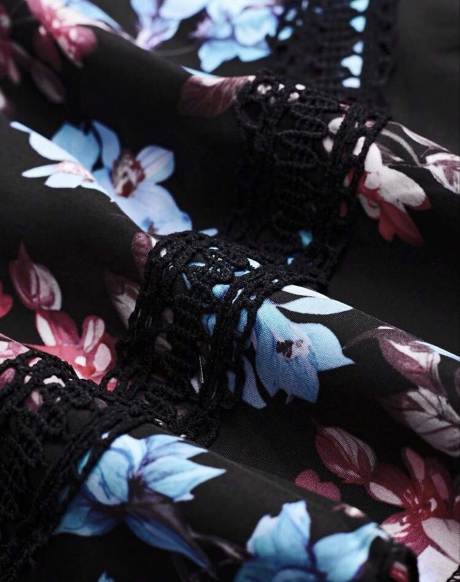 Shein Vestiti: Kleid Blumenmuster Grösse M  – Nuovo (secondo la descrizione) da Fräschels venduto da Cesca 3