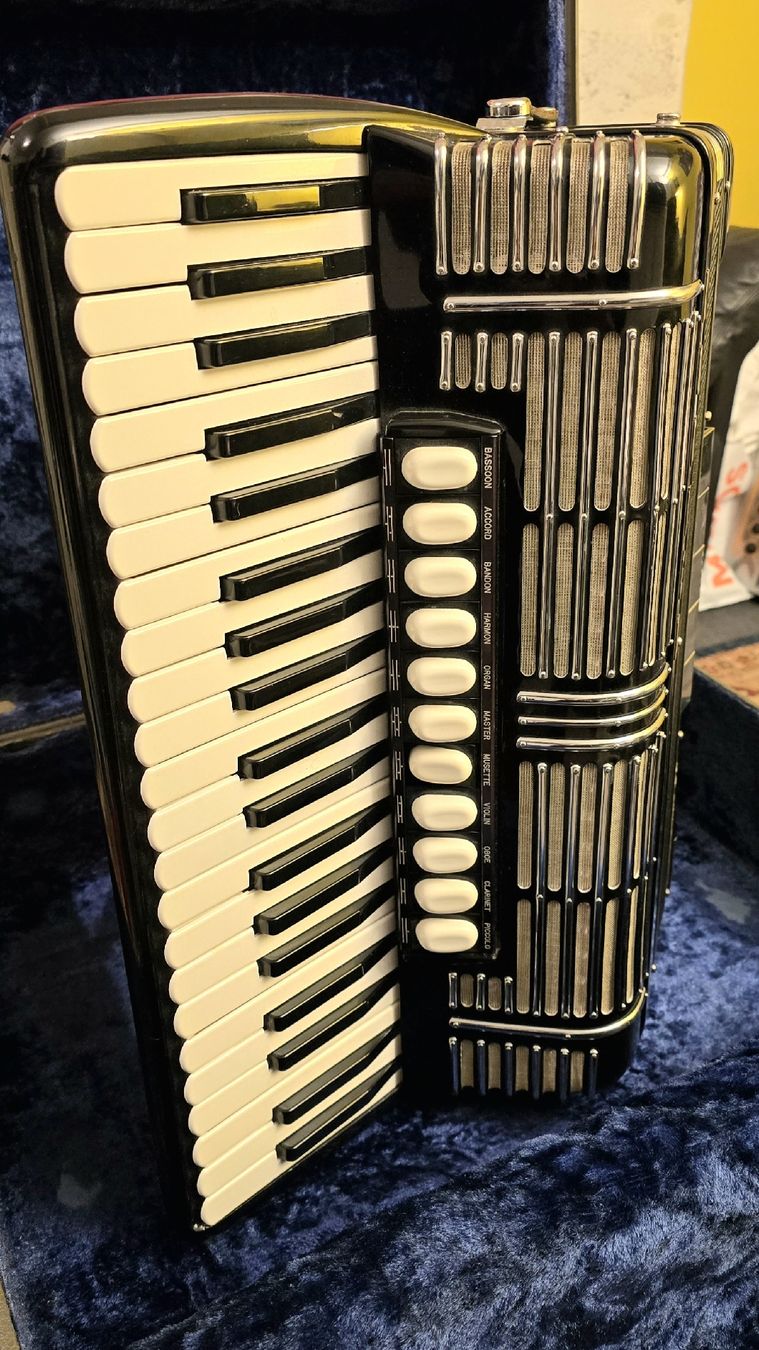 Hohner Musikinstrumente: Hohner Morino lV N – Gebraucht aus Ostermundigen von hansuelipeterli