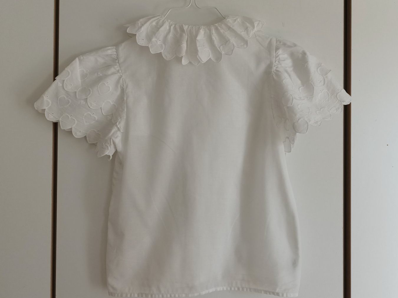 Camicette, T-shirt & Top: Hochwertige Bluse mit Spitzenkragen – Nuovo (secondo la descrizione) da Basel venduto da ann_frw2