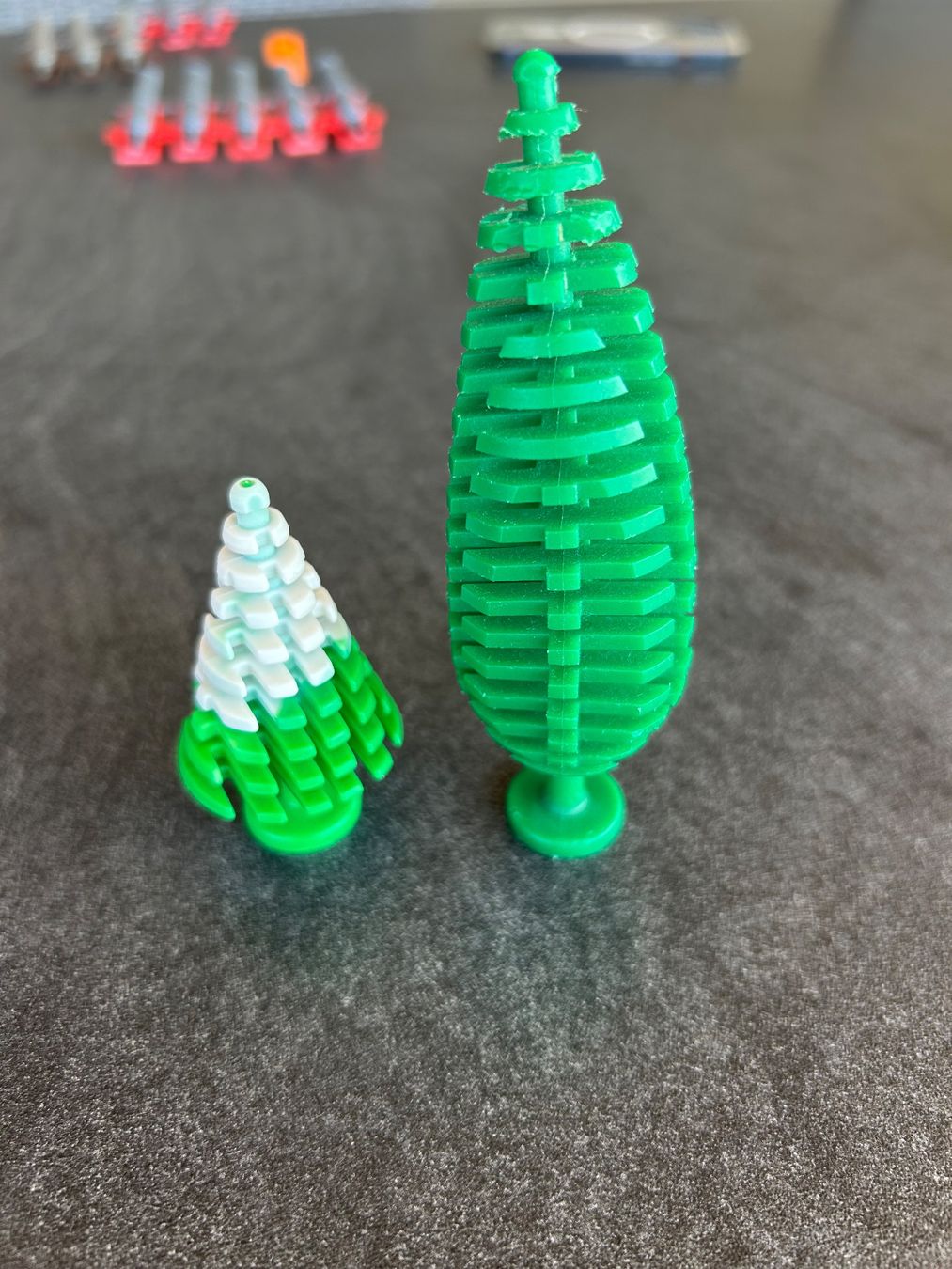 Spielzeuge: Speciele Legobäume – Gebraucht aus Altstätten SG von Mediad