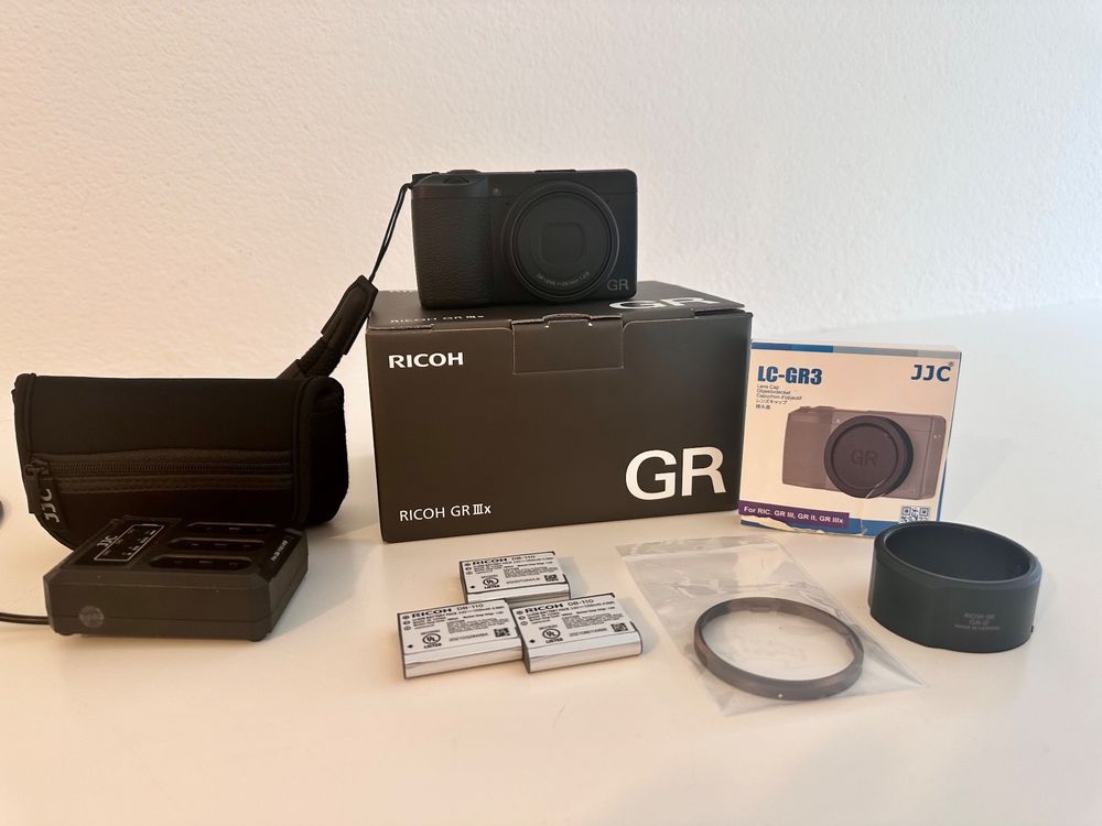 Ricoh GR IIIX APS-C Kamera mit viel Zubehör (Neu (gemäss Beschreibung ...