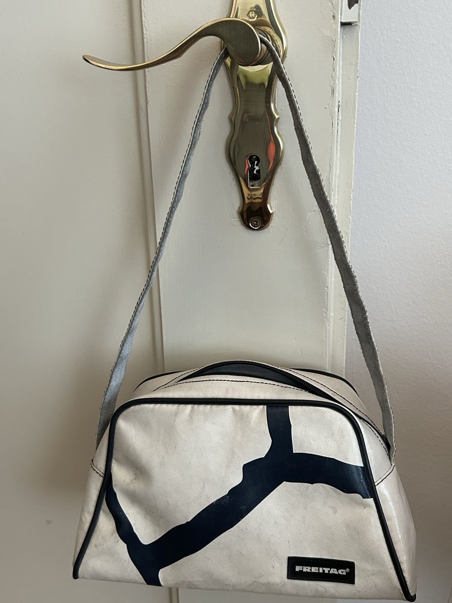 Freitag Taschen für Damen: Freitag Jill – Gebraucht aus Lugano von DunjaMoose