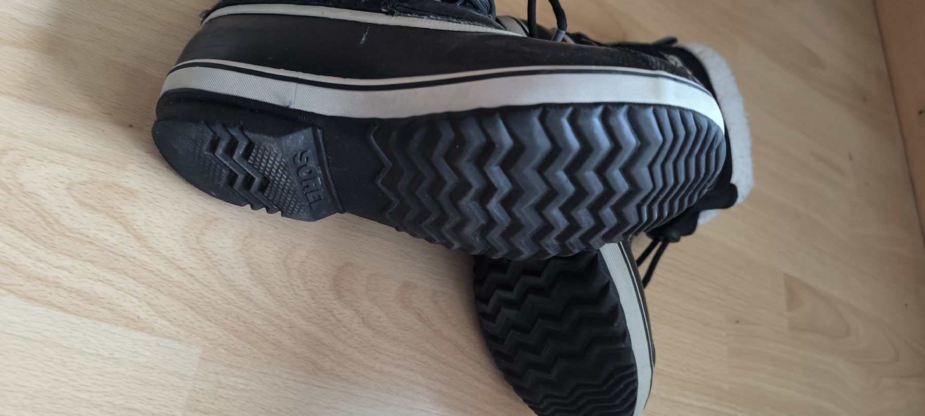Scarpe da uomo: bottes Sorel 37 – Usato da Arnex-sur-Orbe venduto da mbd_mz2f 2