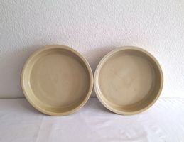 2 Keramik Blumenuntersetzer 26 cm sandfarben