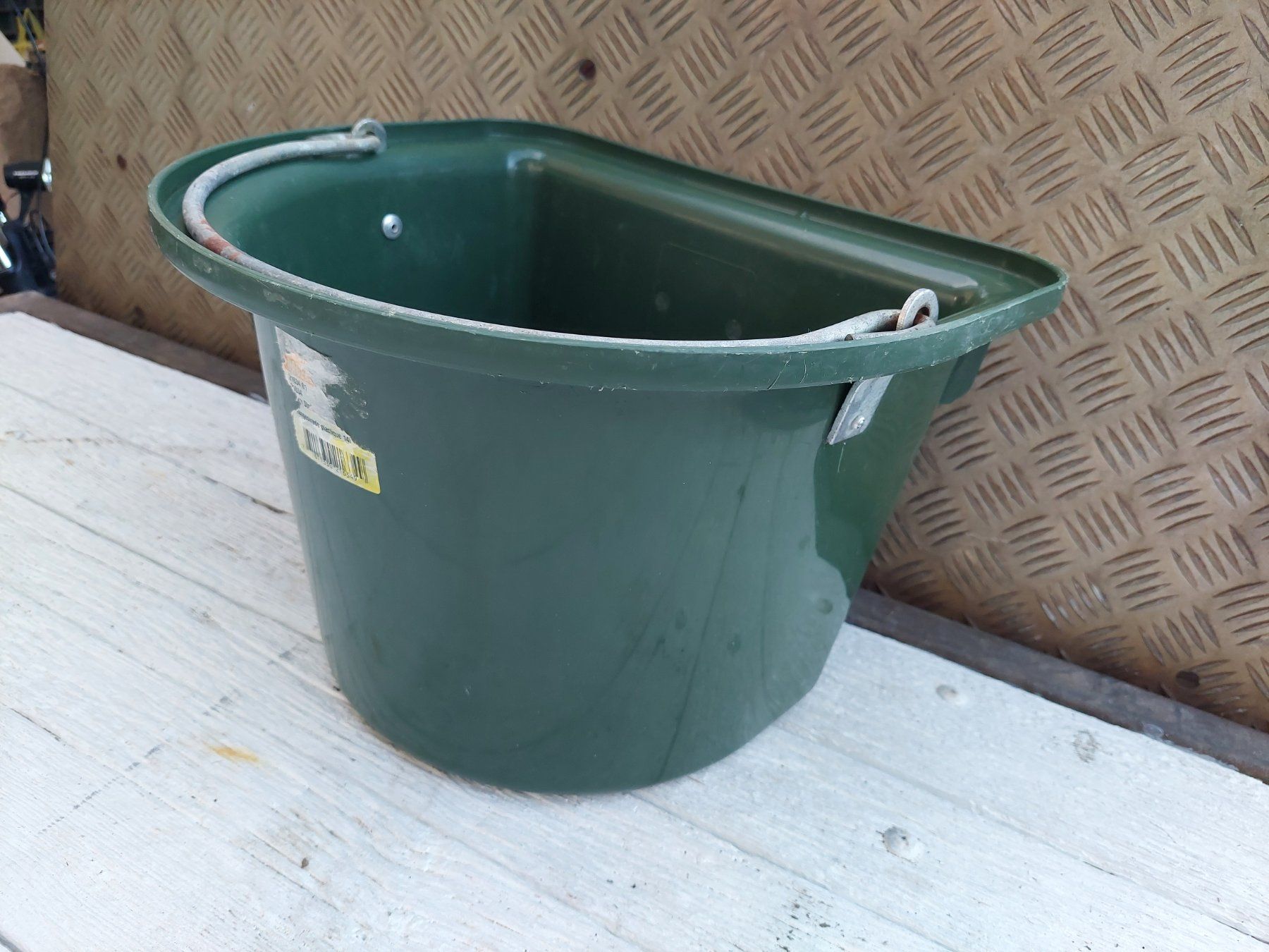 Behälter & Ähnliches: Futter-/Wassertrog, 2 Stk. – Gebraucht aus Algetshausen von tombisi 4