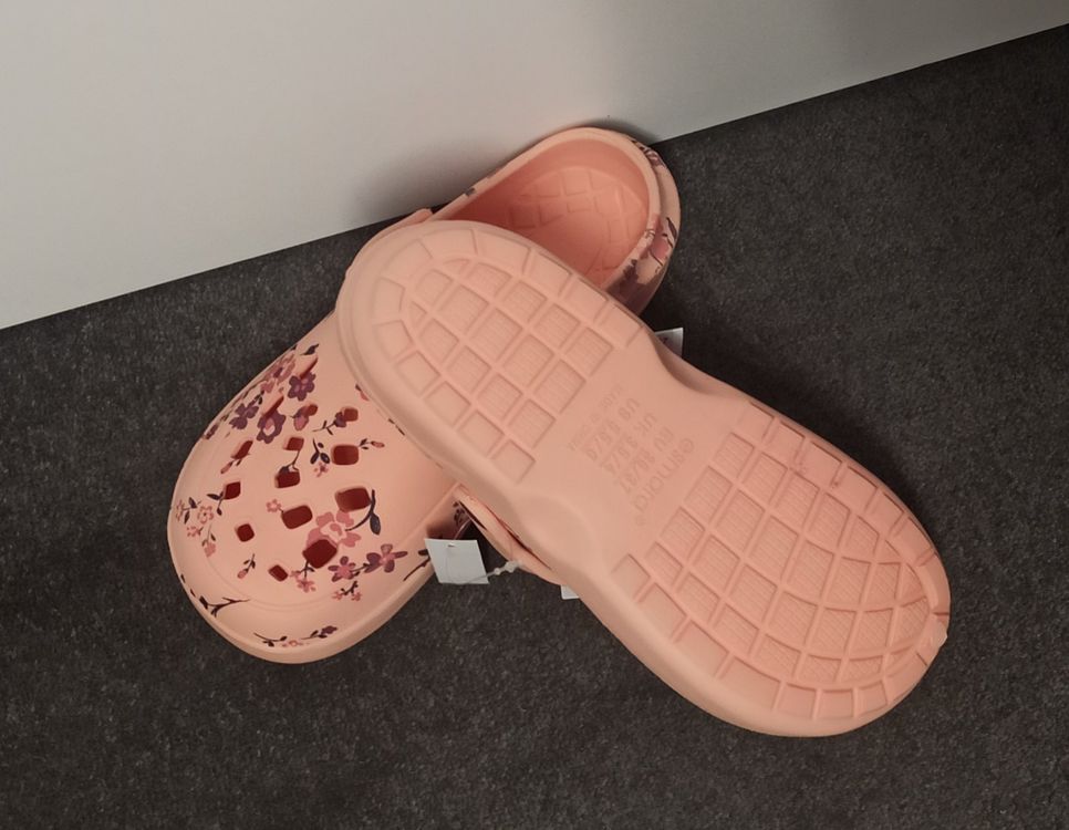 NEUE Damen Clogs / Freizeitschuhe / Sommerschuhe Gr. 37 3