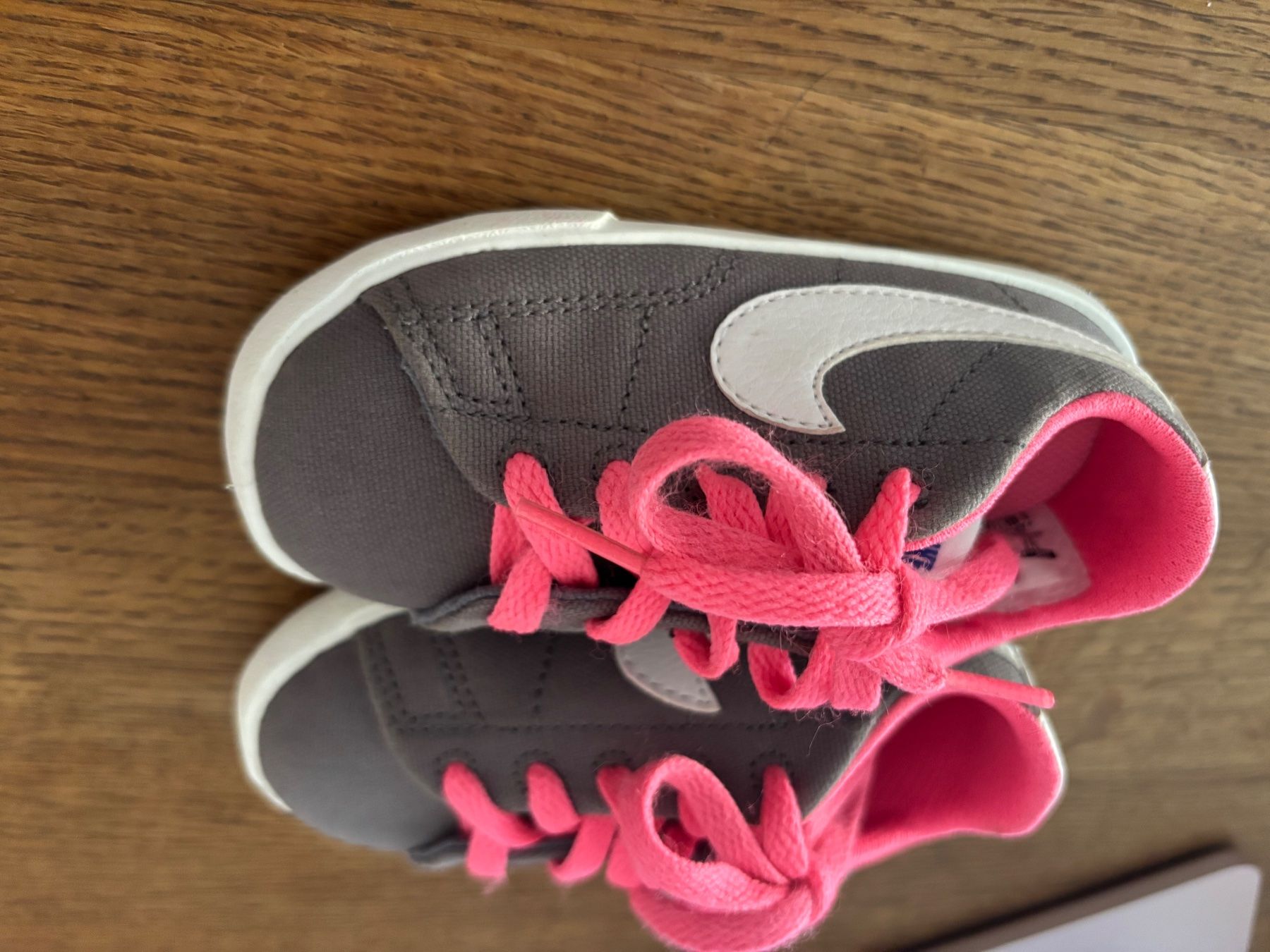 Nike Chaussures garçon: Nike Kinderschuh – D'occasion à Schänis par Di.Va