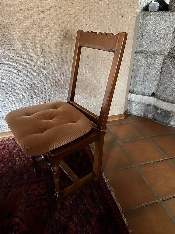 Sedie: Chaises Valaisanne – Usato da Martigny venduto da Gisleca