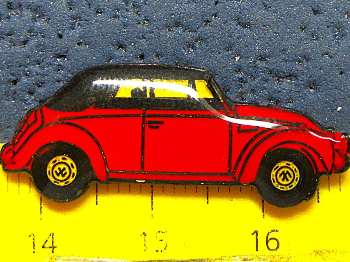 Volkswagen Placchette & Badge: VW KÄFER TYP1 STOFFDACH AUTO PIN GLASIERT MIT SECURITY-CLIP – Usato da Ettingen venduto da Hausi4711 1