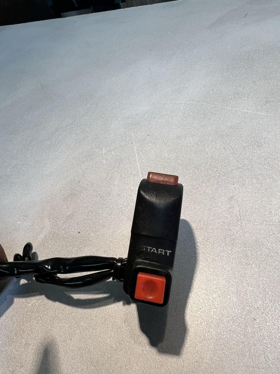 Honda Enduro: Honda XL 600 LM Start/Stopp/Killswitch – D'occasion à Glattfelden par henson 1