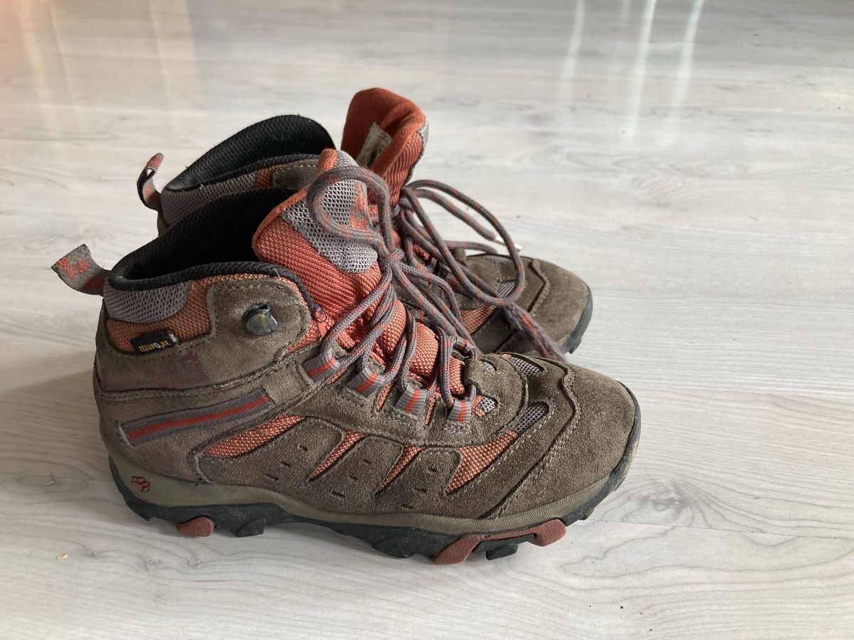 Jack Wolfskin Scarpe per ragazzi: Wanderschuh Jack Wolfskin 33 – Usato da Amden venduto da Karplusan 1