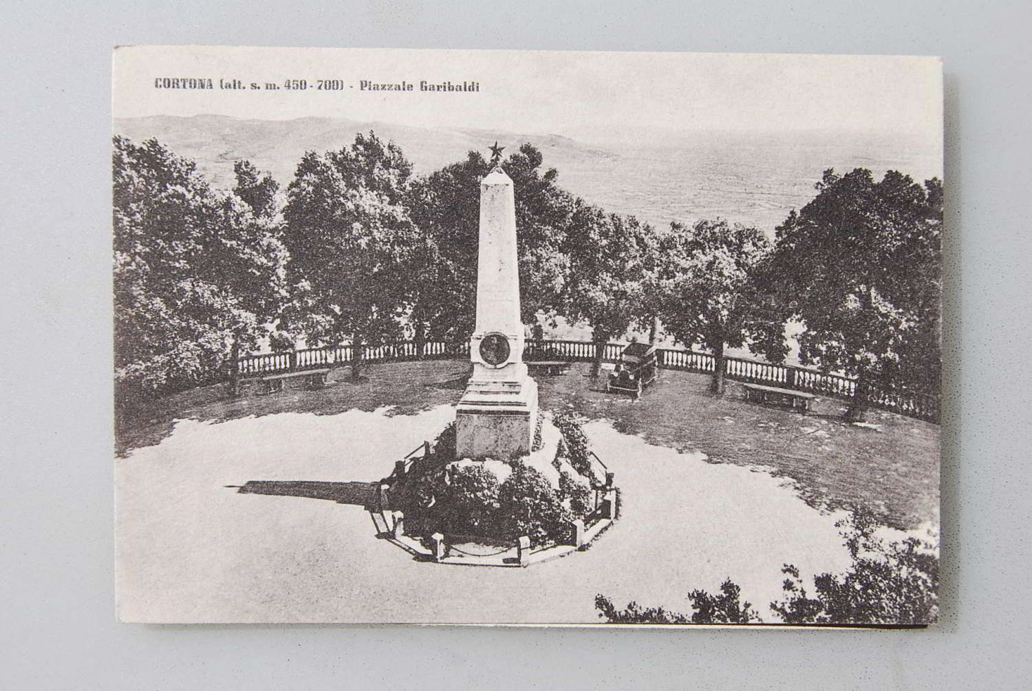 Cartoline postali: AK Cortona - Piazzale Garibaldi – Usato da Rüfenacht BE venduto da Toro06
