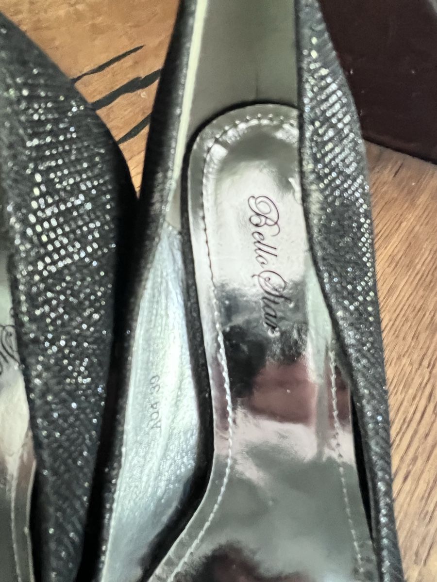 Chaussures femmes: Pumps glitzer schwarz Bella Star Grösse 39 – D'occasion à Unterterzen par syllalex 2