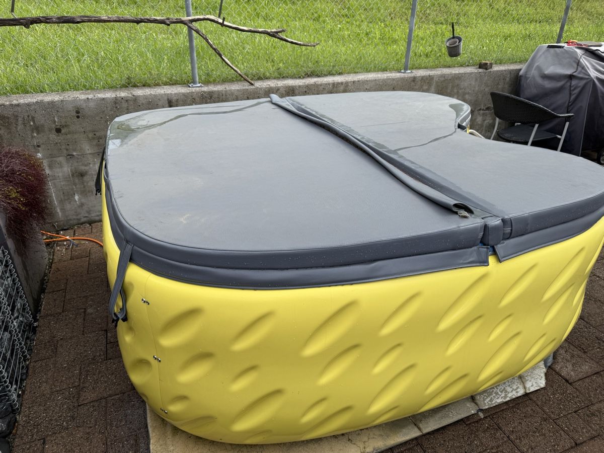 Whirlpool: Abdeckung Whirlpool – Neu (gemäss Beschreibung) aus Eschenbach SG von rs8052 2
