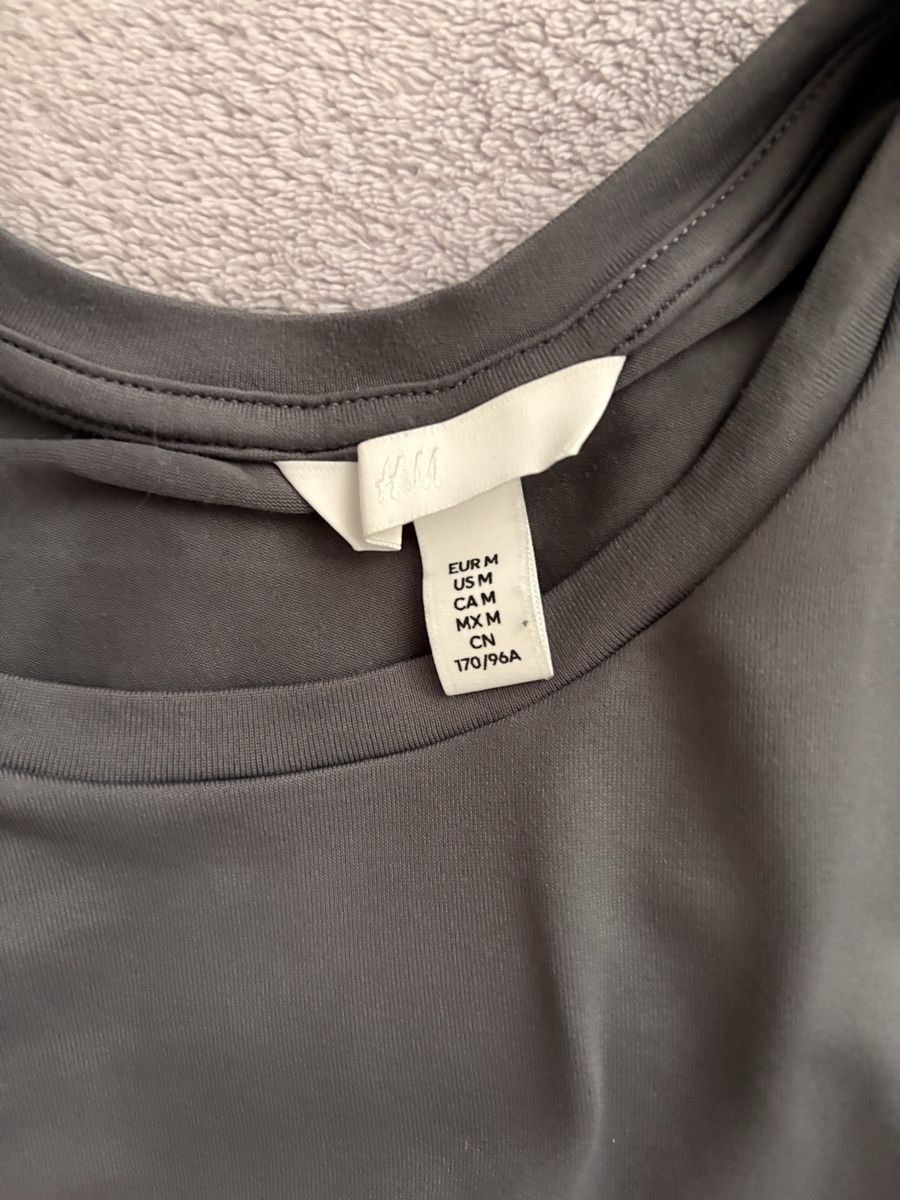 H&M T-shirt: Enges T Shirt – Usato da Appenzell venduto da csm_ina 1