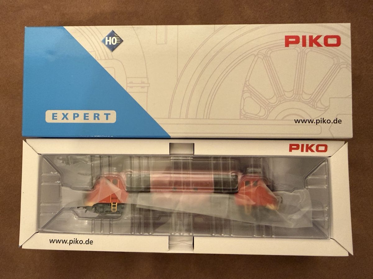 Piko Modelleisenbahnen: PIKO MAV M61 DIGITAL SOUND NEU – Neu und originalverpackt aus Zürich von Volanbusz 1