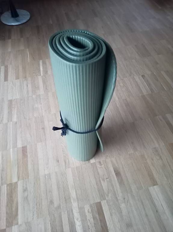 Tapis de sol: Campingmatte / Schlafsackunterlage – D'occasion à Altdorf UR par sportlife