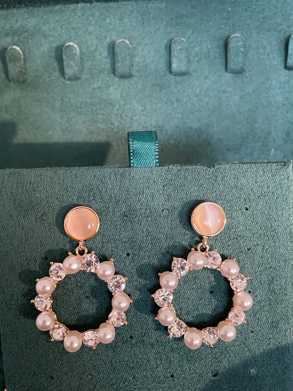Orecchini pendenti & Orecchini a lobo: schöner schicker Ohrring mit Perle – Nuovo (secondo la descrizione) da Oberentfelden venduto da ana_s526 2