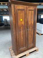 Magnifique armoire ancienne en bois!