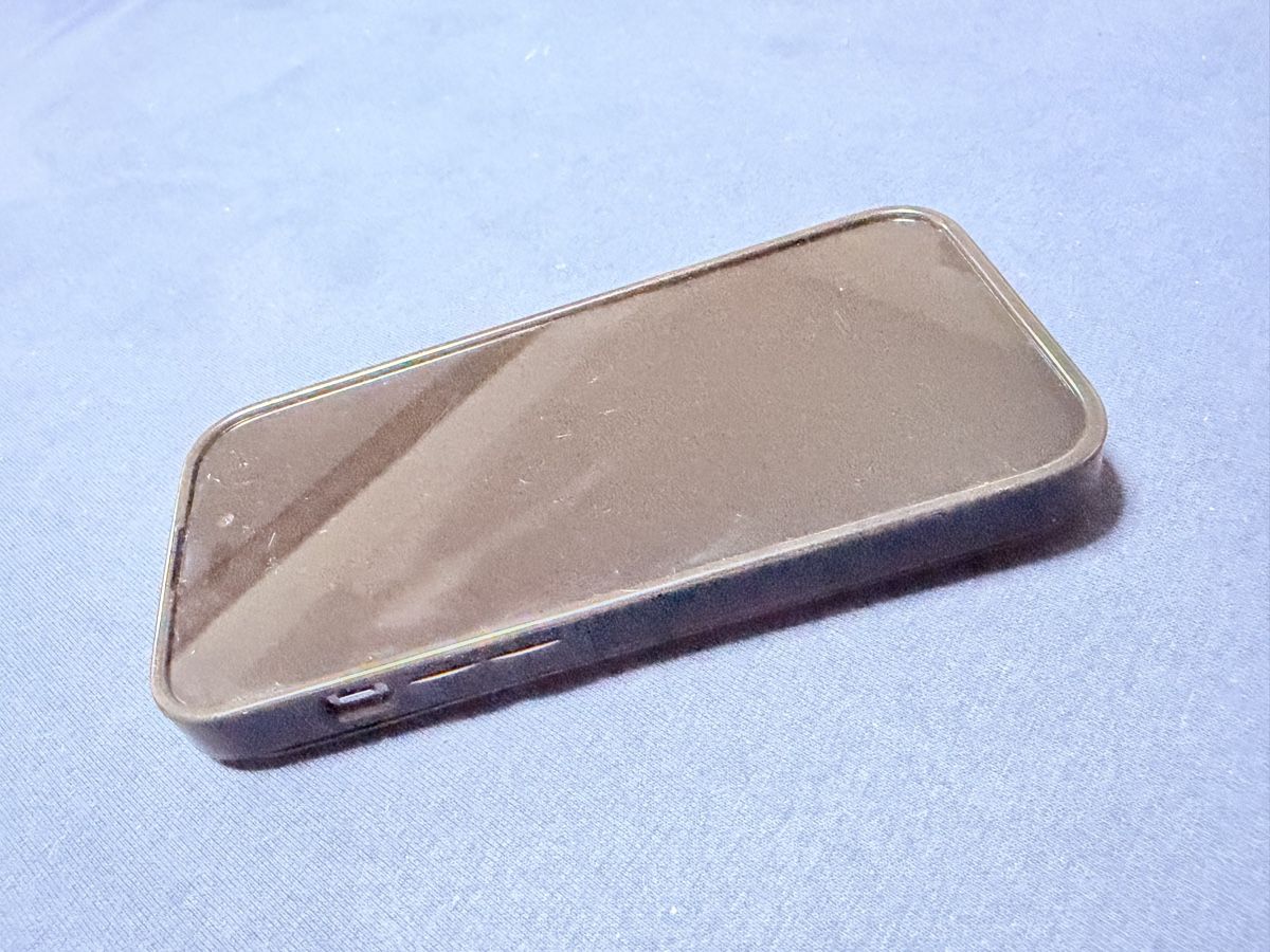 Apple Telefoni cellulari / Smartphones: iPhone 14 Pro inkl. Hülle schwarz mit Kartenfach – Usato da Zürich venduto da jul_j8jb 4