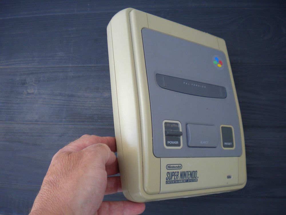 Super Nintendo Konsole Naked Funktioniert Einwandfrei Kaufen Auf Ricardo