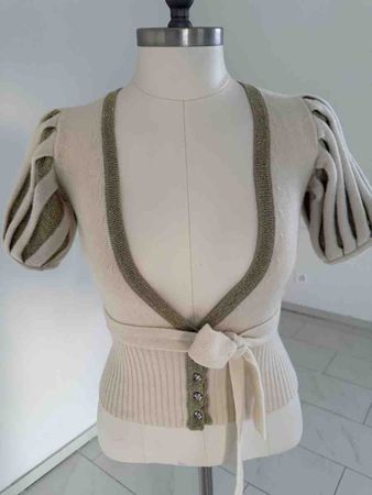 Damen Strickjacke beige mit Puffärmeln neuwertig