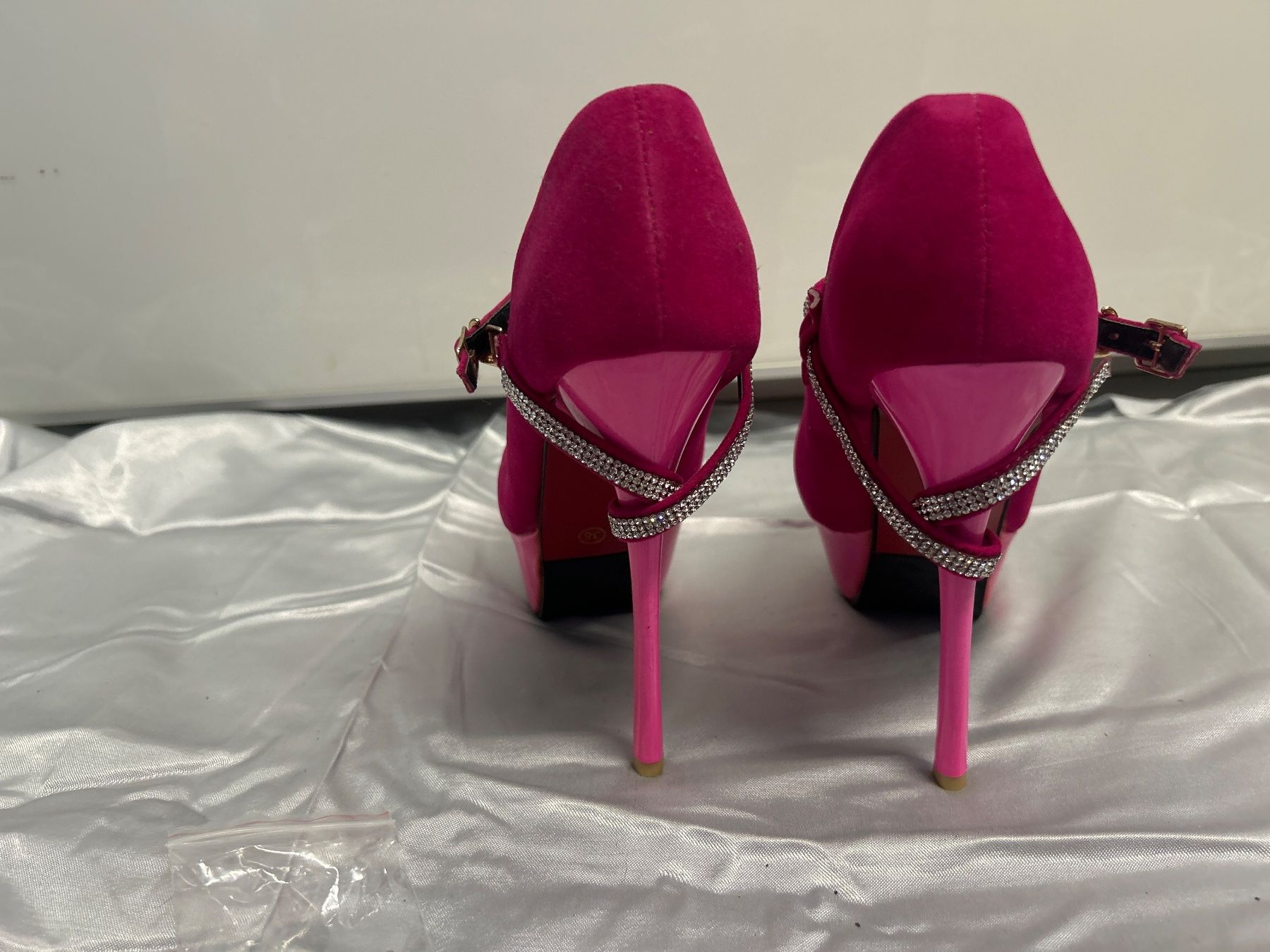 Damenschuhe: Pumps pink Gr 38 Neu Gratis Versand – Neu und originalverpackt aus Regensdorf von Spyke55 3