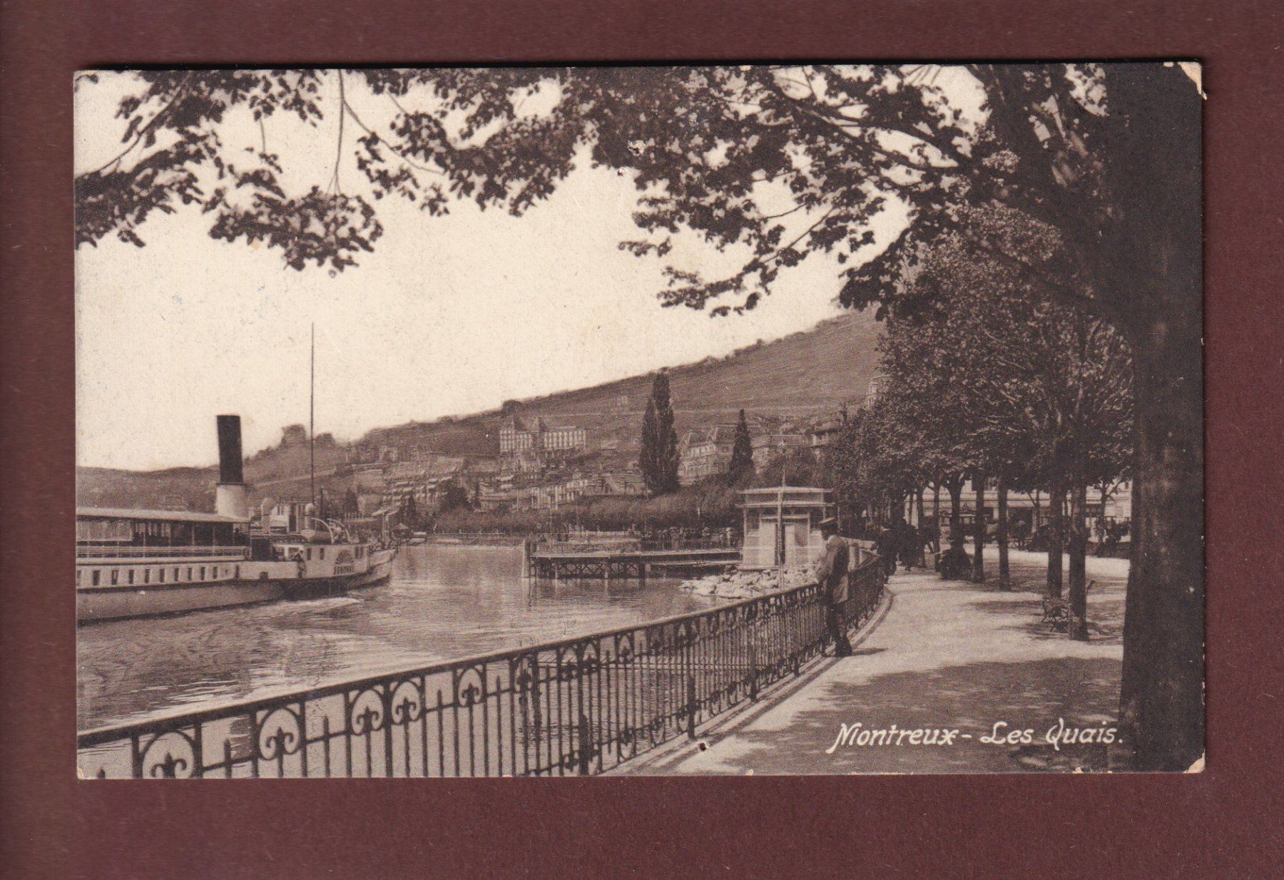 Cartoline postali: MONTREUX - Bateau CGN Bonivard – Usato da Pully venduto da nicecards
