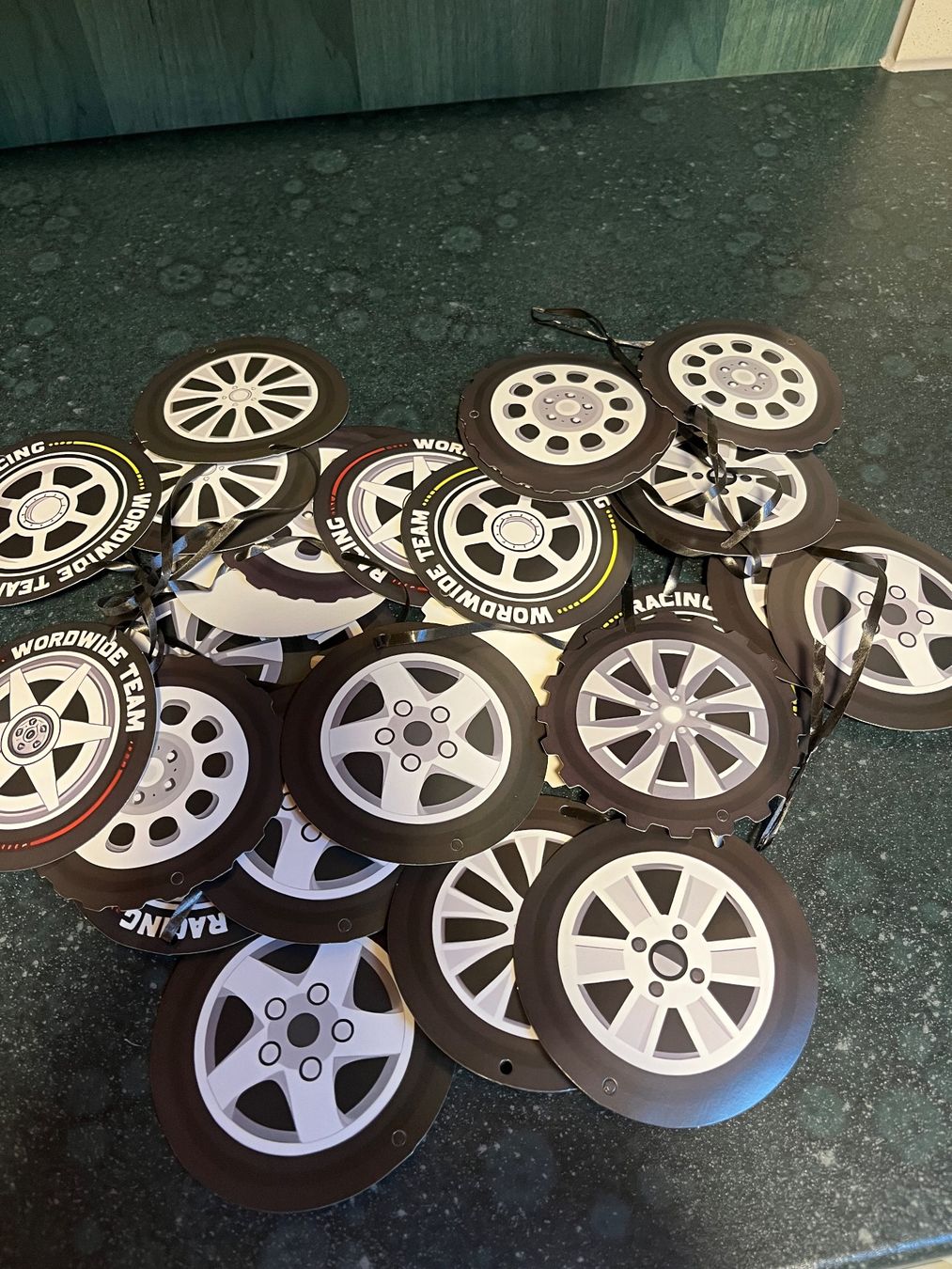 Tutte le decorazioni: Geburtstags-Deko Cars – Usato da Thörigen venduto da nic_kf6l 1