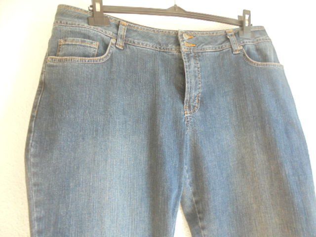C&A Jeans: Jeans dunkelblau C&A, Gr.44 NEU – Nuovo (secondo la descrizione) da Hinwil venduto da Glasperlen 4