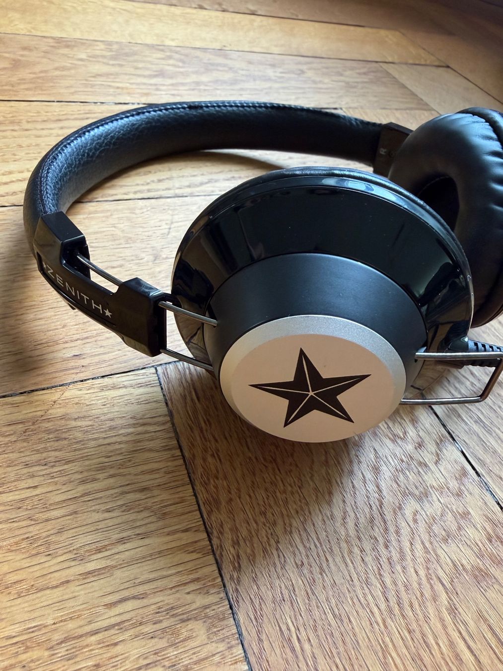 Kopfhörer: Casque audio, brandé Zenith – Gebraucht aus Hauterive NE von mwueth