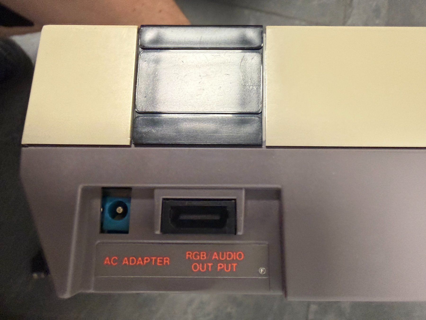 Nintendo Console: Console Nintendo Nes - RGB – Usato da Pont-de-la-Morge venduto da Darfal 1