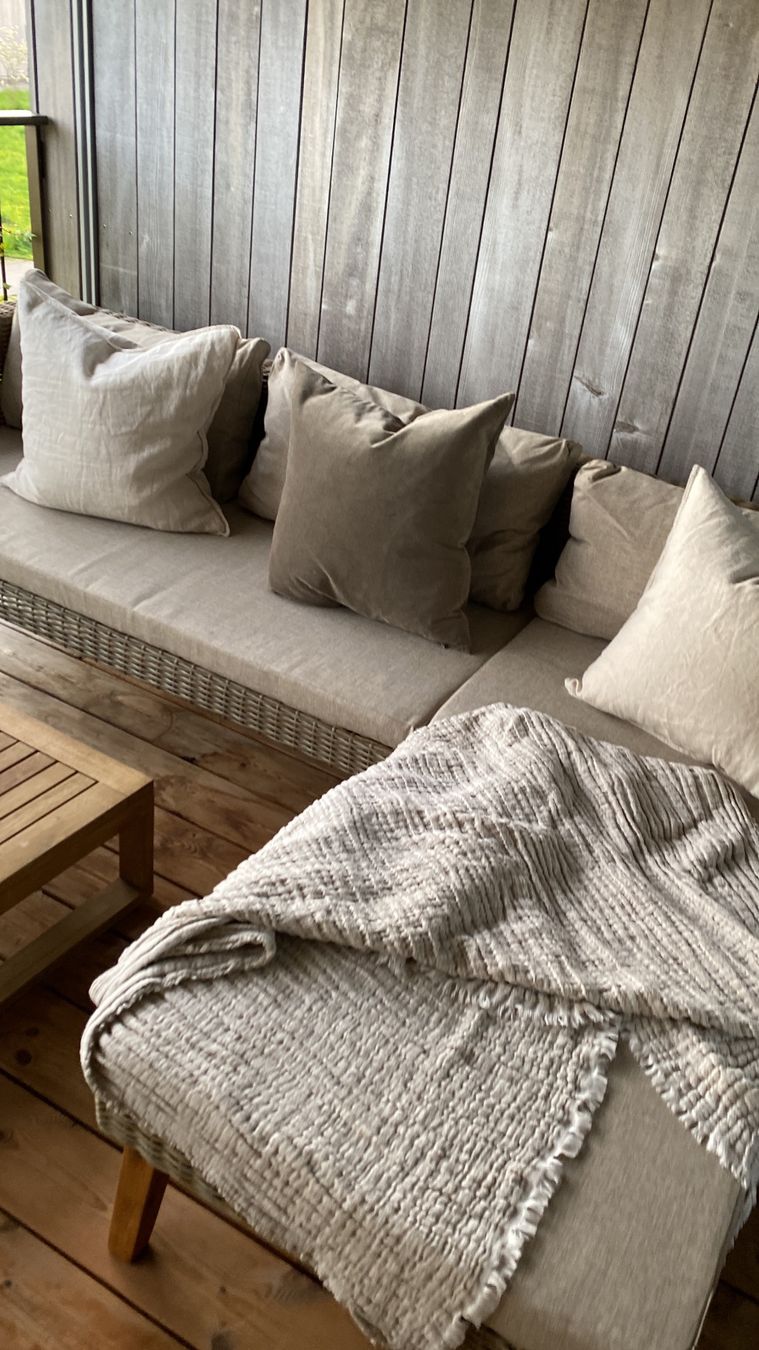 Conforama Sofas: Gartenlounge – Gebraucht aus Bern von AnasKleiderschrank 2